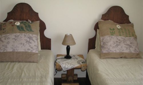 Die Plaashuis Slaapkamer1